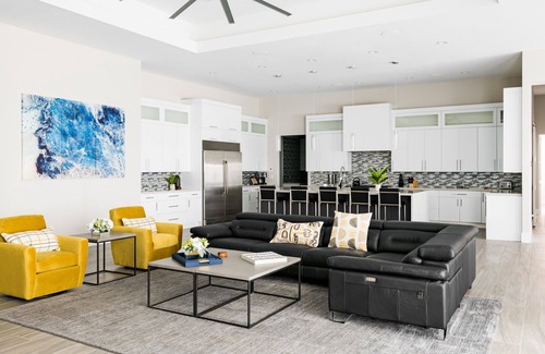North Scottsdale Casa | Overlook - Sleek and Sophisticated Scottsdale Manor