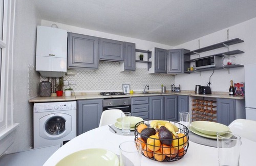 Harrow Road Apartamento | Oversize 1Bed Victorian Penthouse in Maida Vale