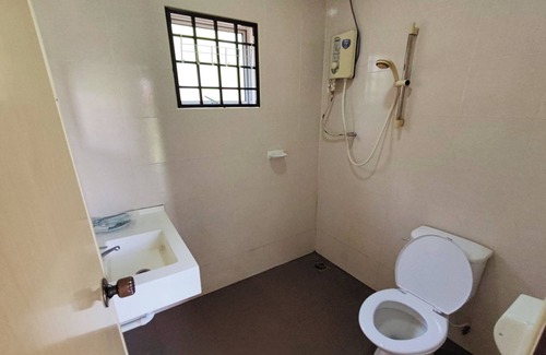Sitiawan Casa | Ovilla Home B&B