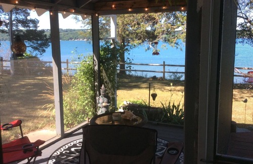 Town of Owasco Cabina | Owasco Lake Cottage in the heart of the Finger Lakes Region