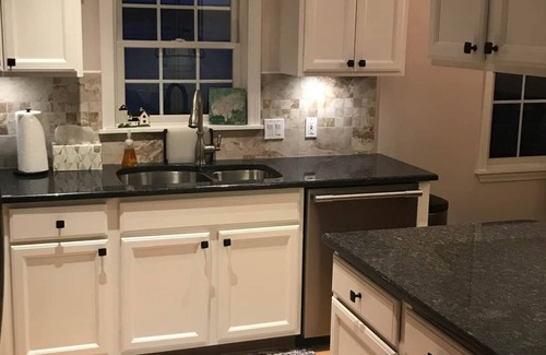 Auburn Casa | Owasco Lake House w/ 120ft private water front!