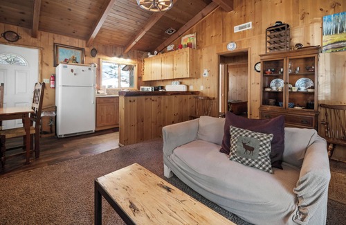 Fawnskin Casa | Owl Cabin