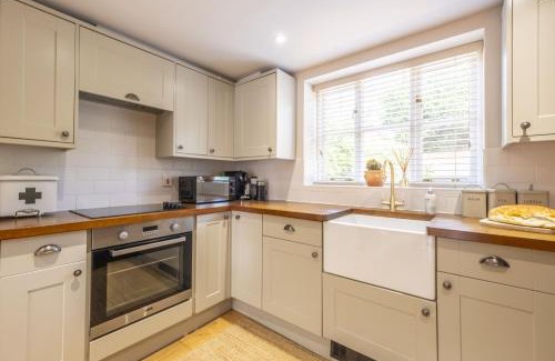 Warham Casa | Owl Cottage W