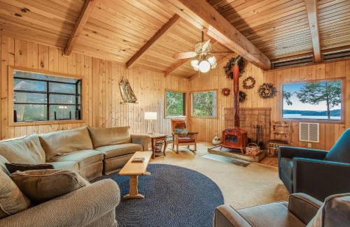 Orcas Casa | Owl Lane Home