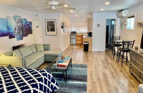 Ahwahnee Casa | Owl Nest Hot Tub Sleeps 3 Yosemite