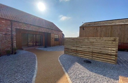 Mappleton Cabaña | OWL'S HOOT, pet friendly, character holiday cottage in Burton Pidsea