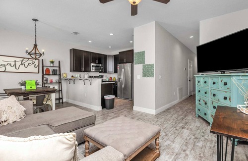 Wright Casa | Owl's Nest | Kid Pet Friendly, 6miles to Beach!