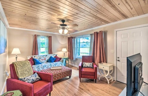 Helen Casa | Owls Hideaway in Cleveland with 2 Fire Pits!