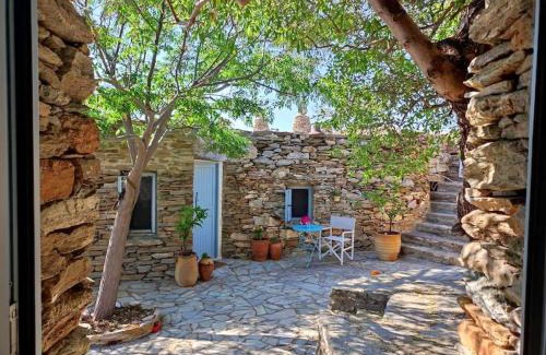 Kea Casa | OWL’S NEST/THE BLUE COTTAGE