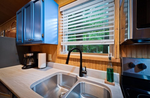 Mentone Cabina | Owl’s Perch-lakefront, paddle boards, pool table