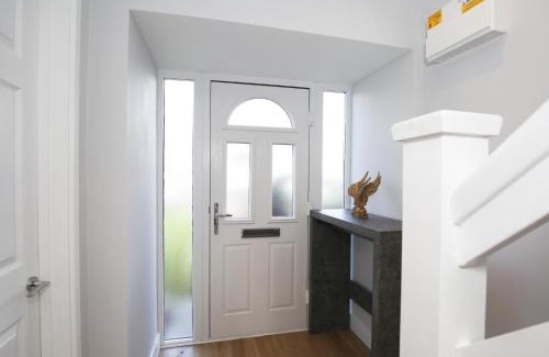 Begbroke Casa | Oxford House next to Blenheim, Airport, Cotswold, Bicester