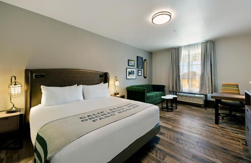 Paso Robles Hotel | Oxford Suites Paso Robles