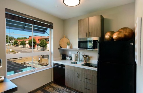 Paso Robles Hotel | Oxford Suites Paso Robles