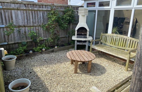 Wantage Cabaña | Oxfordshire Village Cottage With Private Garden