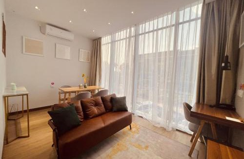 Batam Apartamento | oxy suites 1-01 at Shop House Meisterstadt Pollux Habibie