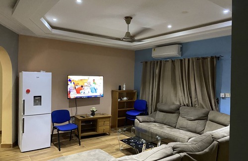 Accra Casa | Oyibi New Furnished House - Charming 3 Bedroom