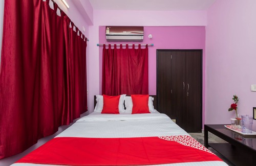 Mukundapur Hotel | OYO 11379 Jams Guest House