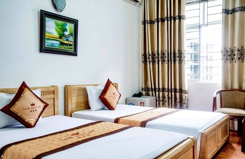Dich Vong Hotel | OYO 1143 Thu Giang Hotel