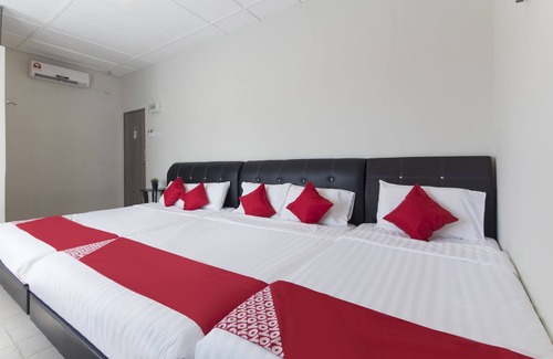 Kuah Hotel | OYO 1189 Big C Motel