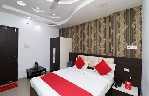 Gwalior Hotel | OYO 11943 Hotel Yugantar Palace