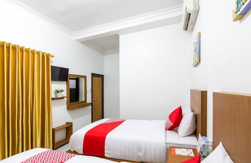 Depok Hotel | OYO 1242 Penginapan Rb Syariah