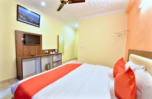 Naddi Hotel | OYO 12907 Hotel Isha Residency