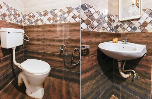 Hyderabad Hotel | OYO 15140 Hotel Priya Residency