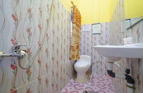 Palembang Hotel | OYO 1991 Alam Lestari Homestay