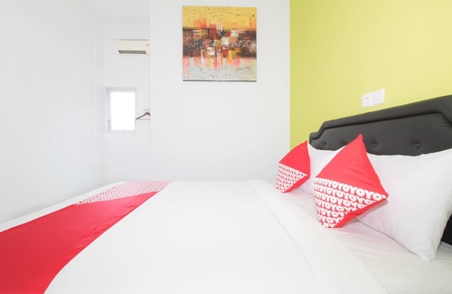 Cokroaminto Hotel | OYO 2270 Hotel Taman Wirama