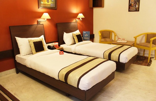 South West Hotel | OYO 2457 Hotel Zambala