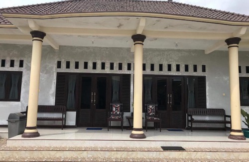 Java Hotel | OYO 2681 Pondok Mutiara