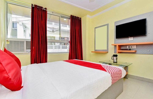 Gopalbari Hotel | OYO 28054 Hotel Suraj Villa