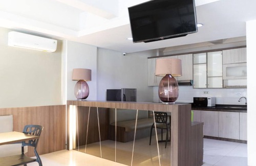 Gambir Hotel | OYO 3811 Best Inn Hotel