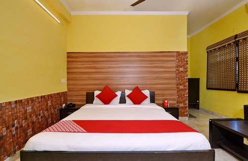 Bullawala Hotel | OYO 4464 near Chakrata Road