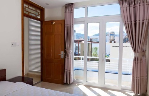 Phuoc Long Casa | OYO 587 Trang Long