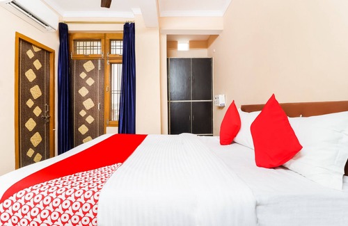 Auli Hotel | OYO 61469 Kalawati Palace