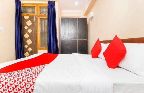 Auli Hotel | OYO 61469 Kalawati Palace