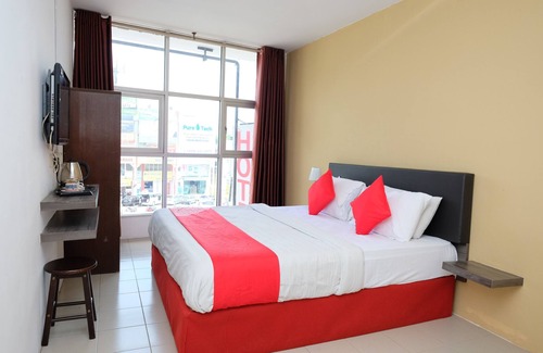 Taman Intan Hotel | OYO 619 Grand City Hotel 2
