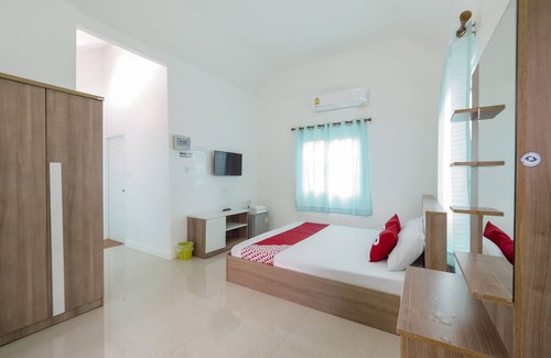 Dan Makham Tia Hotel | OYO 75339 Full Frame Resort