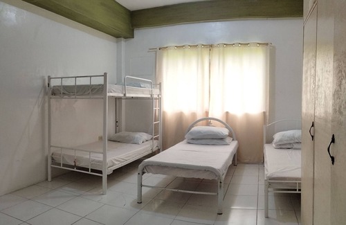 Bacolod Hotel | OYO 800 Ddd Habitat Dormtel Bacolod