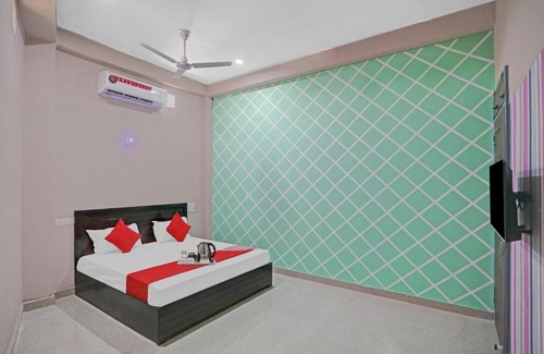 Greater Noida Hotel | OYO 88143 Hotel Moon Paradise