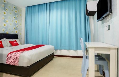 Kajang Hotel | OYO 89583 Grove Hotel