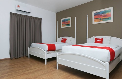 Kukup Hotel | OYO 89915 East Mount Hotel