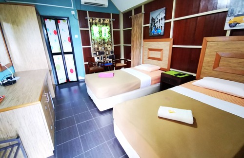 Chukai Hotel | OYO 90038 Dalyla Inn Chalet