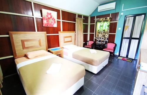 Chukai Hotel | OYO 90038 Dalyla Inn Chalet