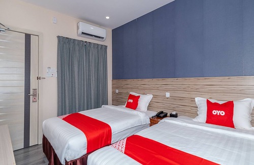 Kota Kinabalu Hotel | OYO 90147 Hilltop Hotel