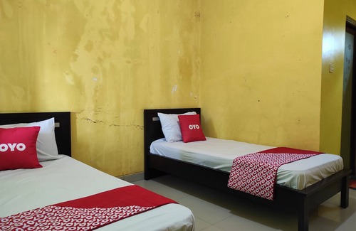 Jatiwangi Hotel | OYO 90333 Wisma Tenang Jaya Syariah