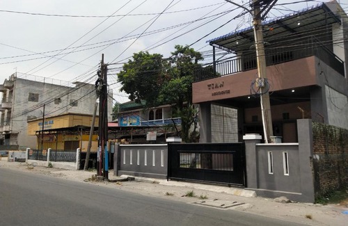 Medan Hotel | OYO 90590 Tian Residence