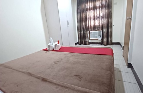 Don Bosco Hotel | OYO 908 153 Silverio Suites