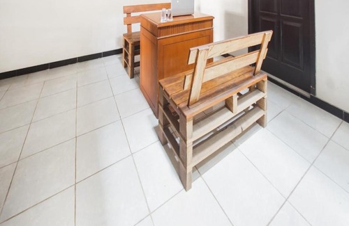 Dinoyo Hotel | OYO 90904 Sukali Guesthouse Syariah